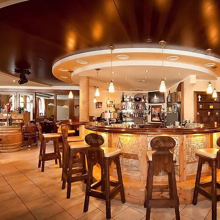 酒店 豪斯莱歇特酒店 3*